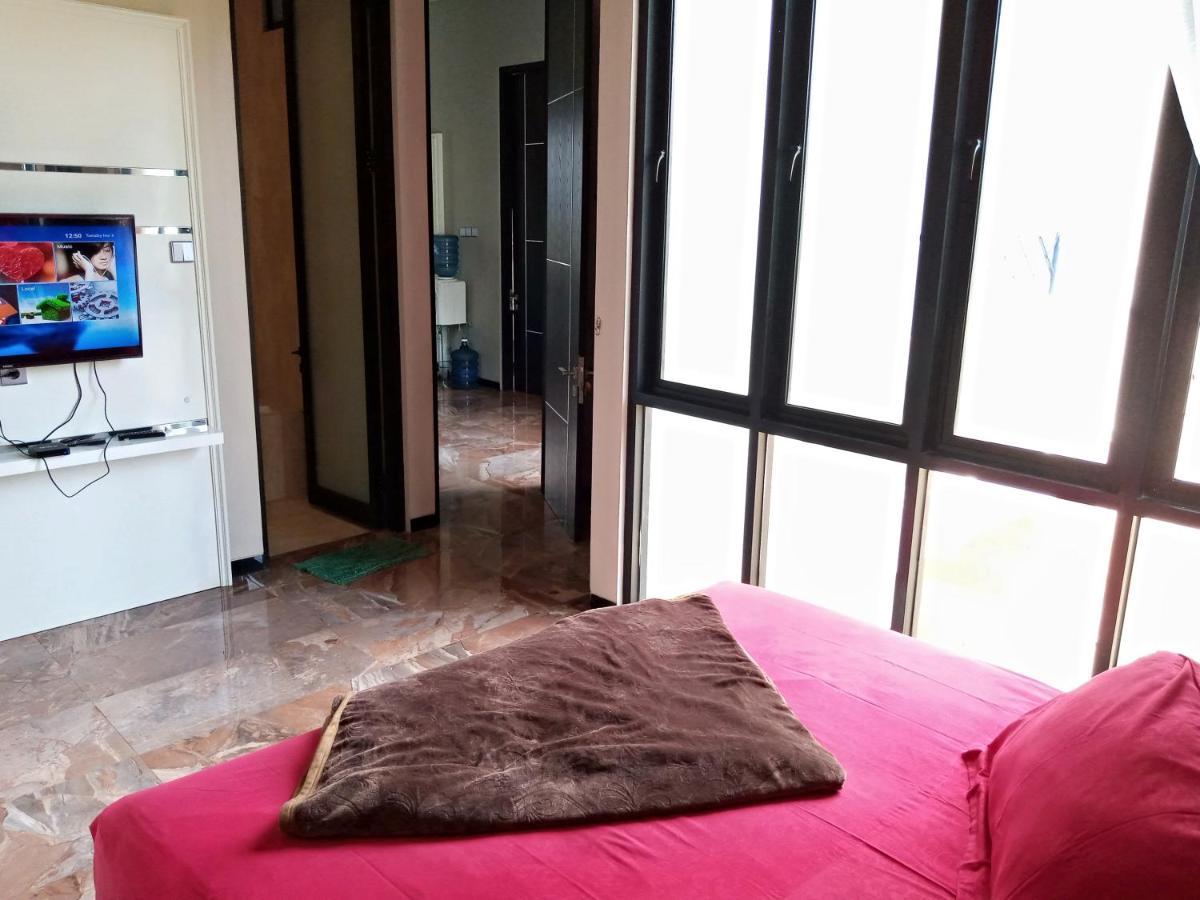 Villa Valencia  Batu  Exterior foto